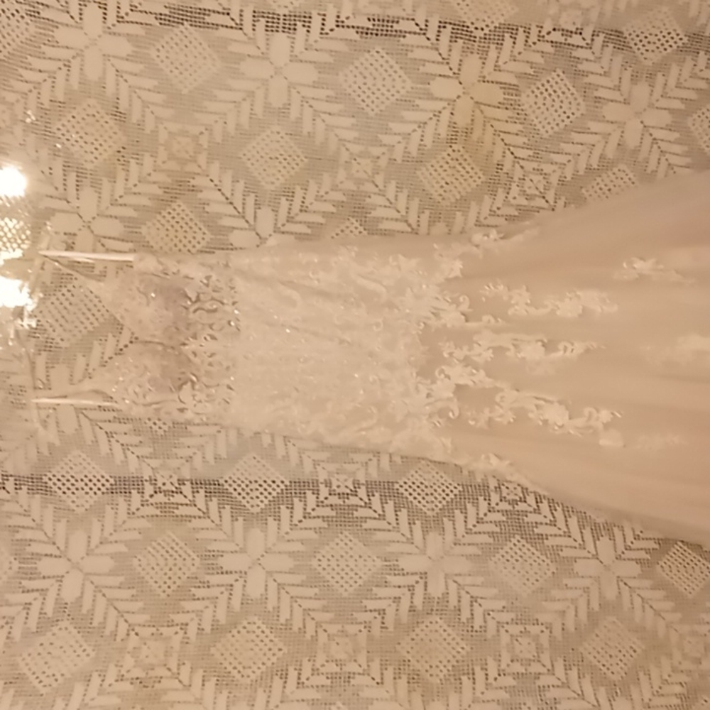 Wedding gown